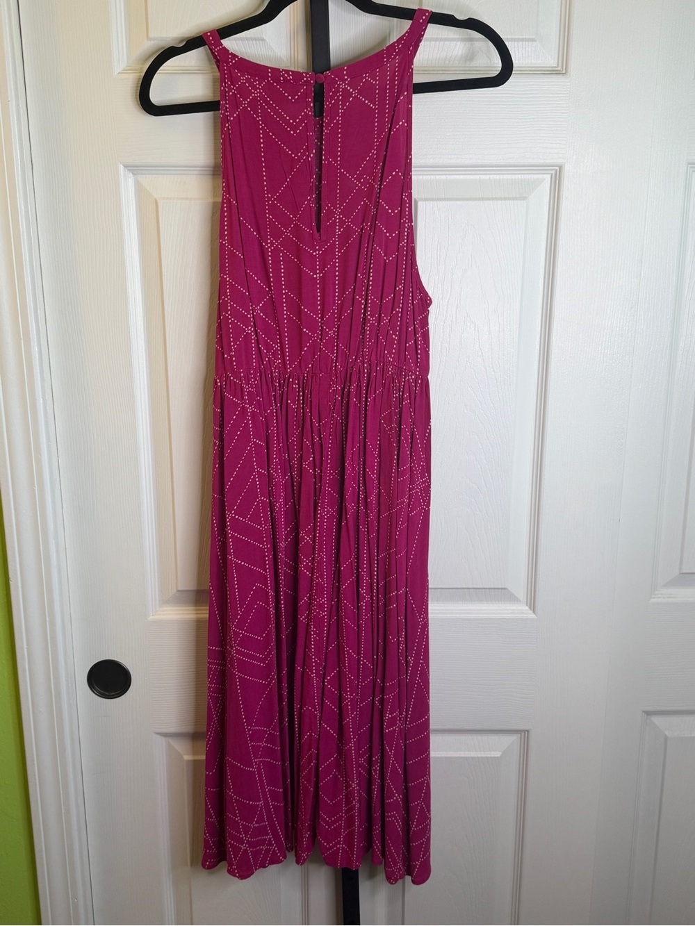 Torrid Hot Pink Sleeveless High-Low Dress, size 00 - Picture 5 of 8